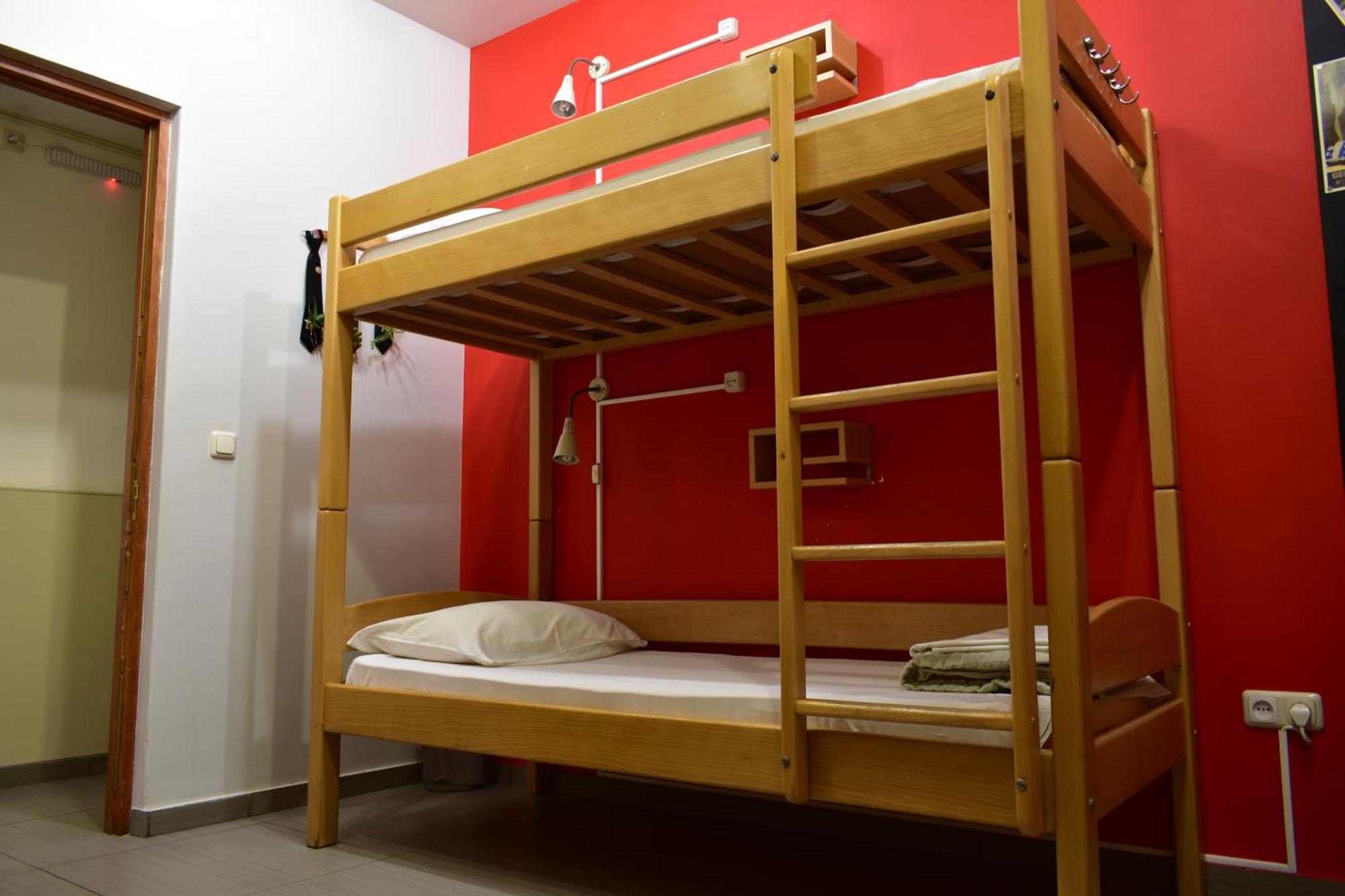 Envoy Hostel & Tours Yerevan Bagian luar foto