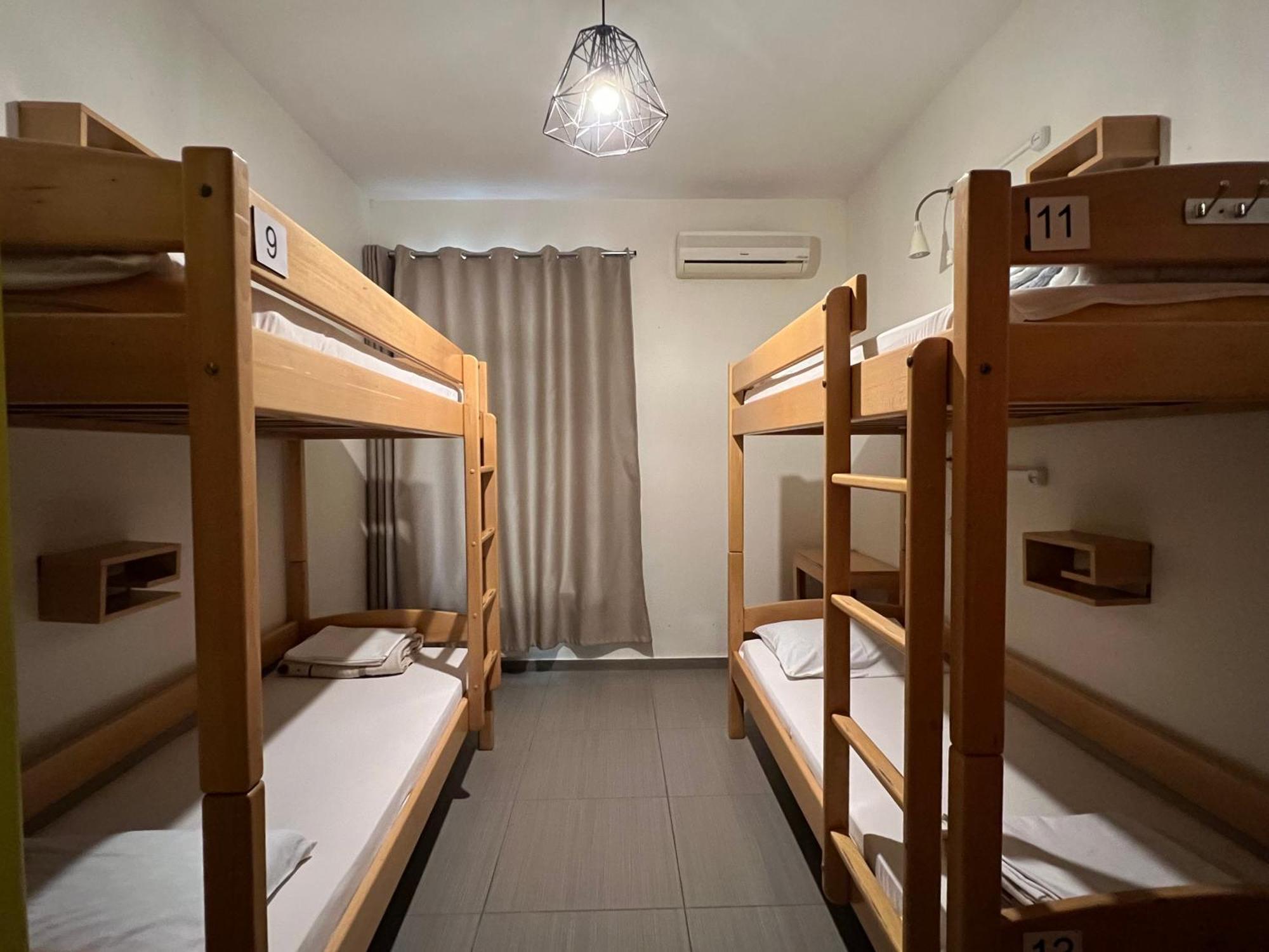 Envoy Hostel & Tours Yerevan Bagian luar foto