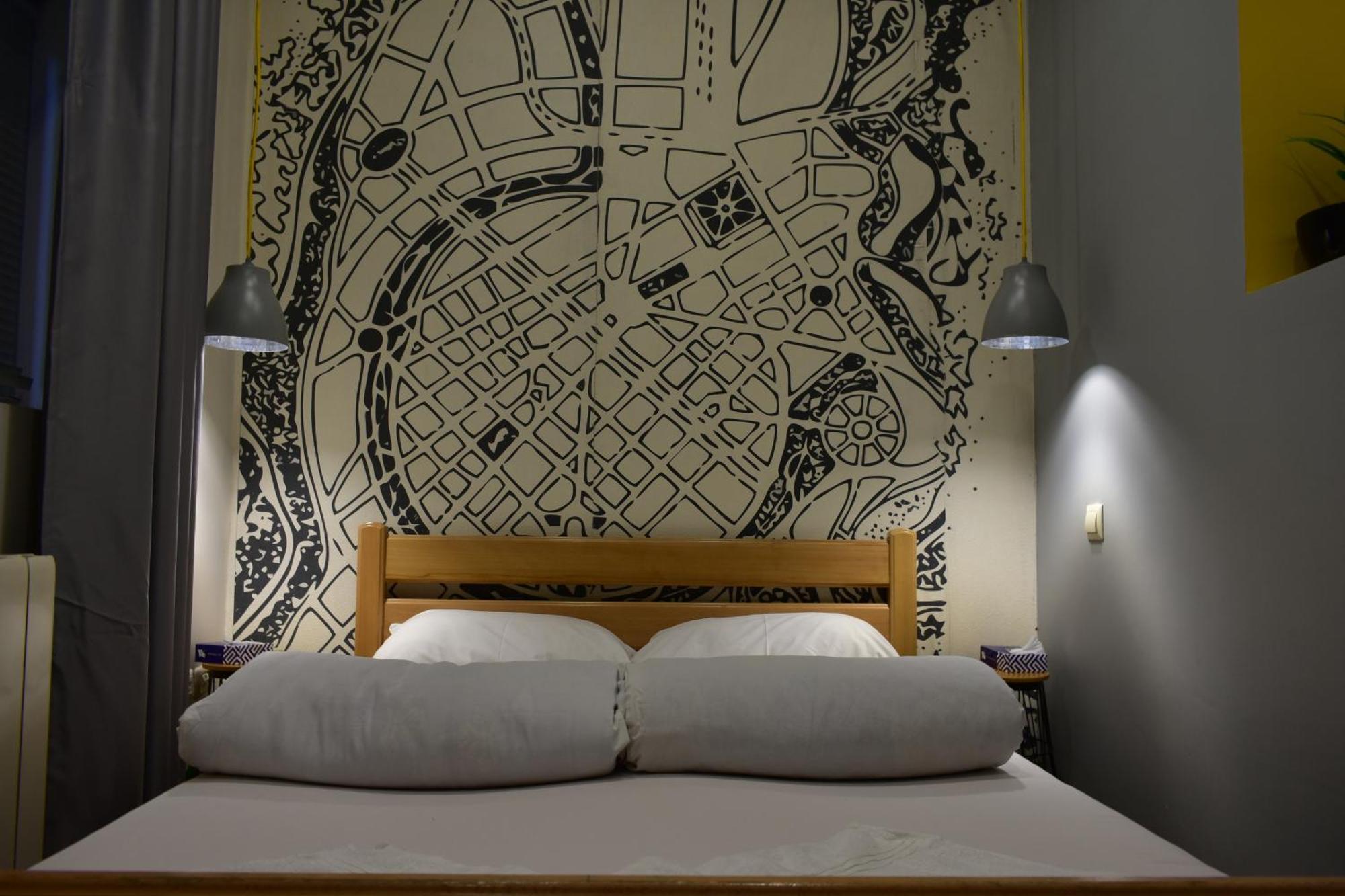 Envoy Hostel & Tours Yerevan Bagian luar foto