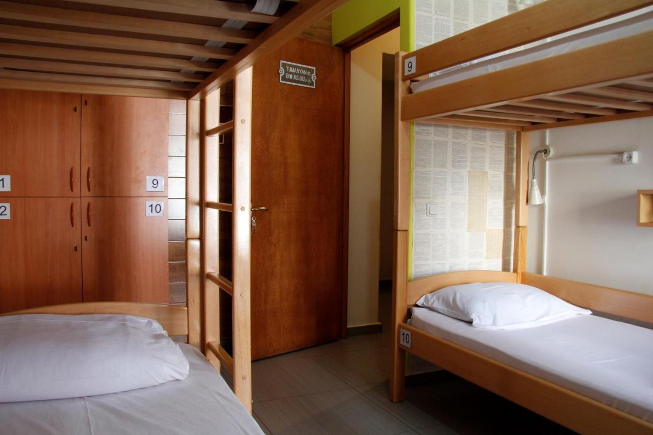 Envoy Hostel & Tours Yerevan Bagian luar foto